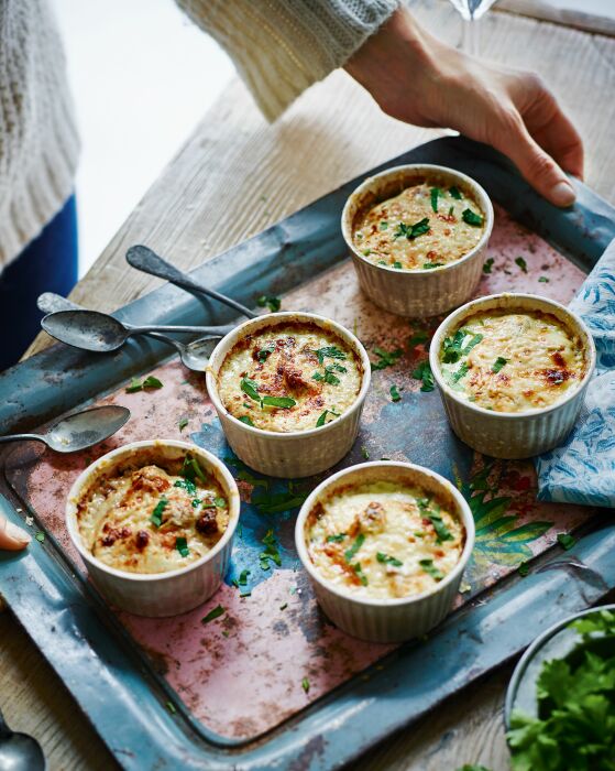 Грибы в горшочках. \ Фото: deliciousmagazine.co.uk.
