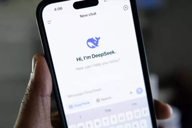 DeepSeek запустил ИИ-революцию в Китае: нашумевший ИИ стали внедрять повсюду с подачи партии