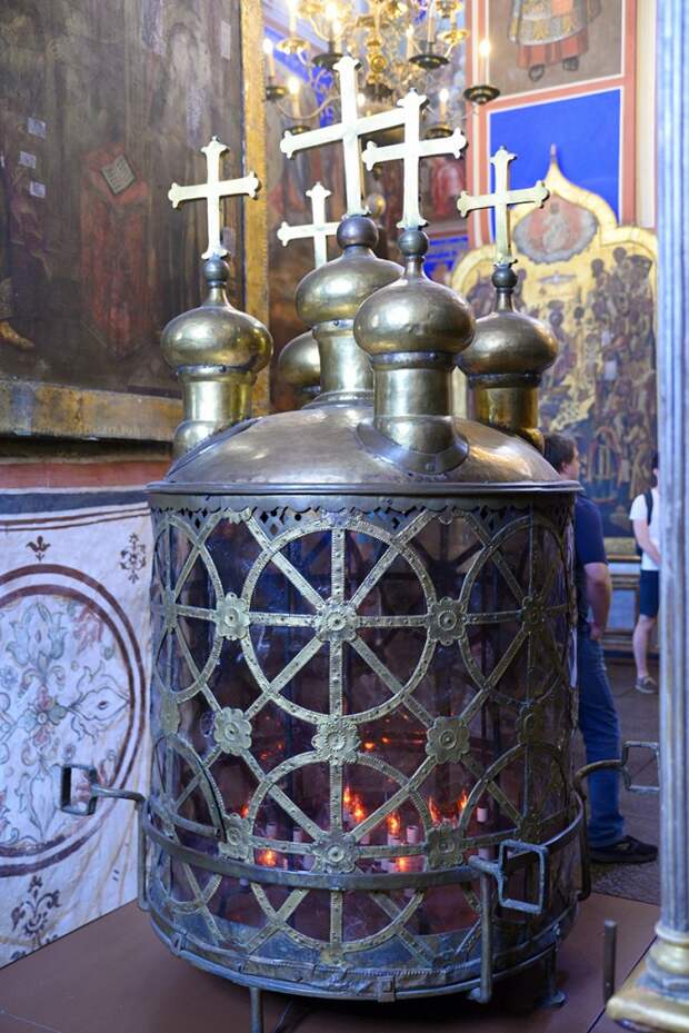 «Царь-фонарь» XVII в. Собор Рождества Пресвятой Богородицы Суздальского кремля