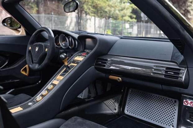 Porsche Gemballa Mirage GT 2005 года "Gold Edition" известного камерунского футболиста