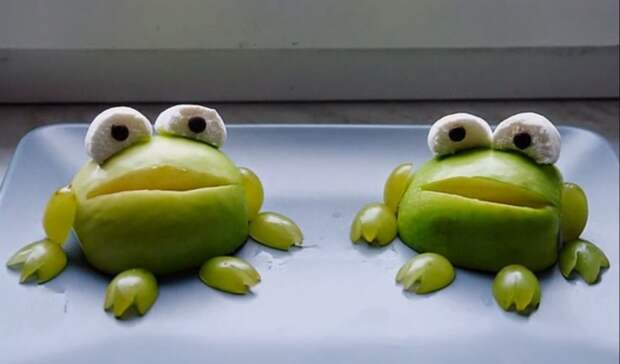 лягушки из яблок