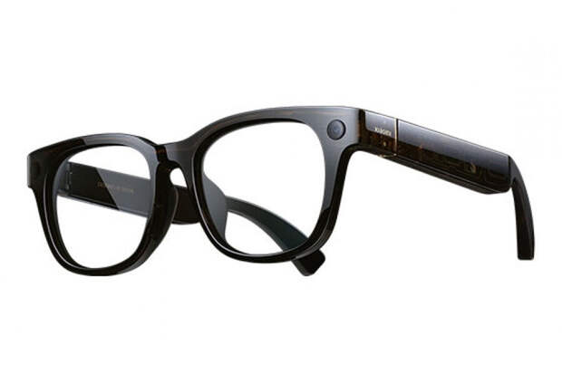 Россиян предупредили о сроке и штрафе за аксессуары для популярных смарт-очков