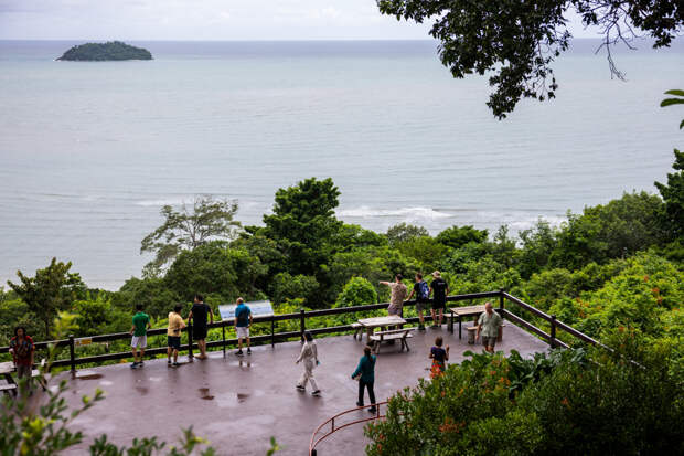 Семья россиян засудила туроператора на миллион рублей за сорванный отпуск на Мальдивах