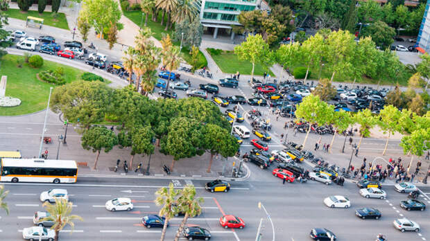 Блэкаут во Франции, Испании и Португалии: жители ряда стран Европы остались без электричества