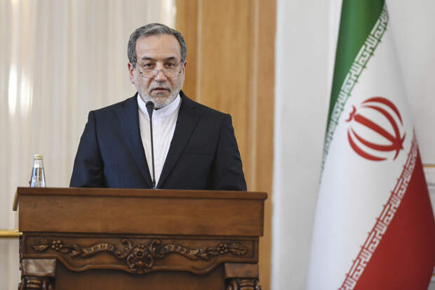 Аббас Аракчи пригрозил странам за поддержку США и Израиля