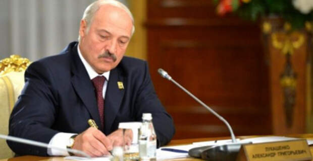 Лукашенко разрешил силовикам открывать огонь «с учётом обстановки»
