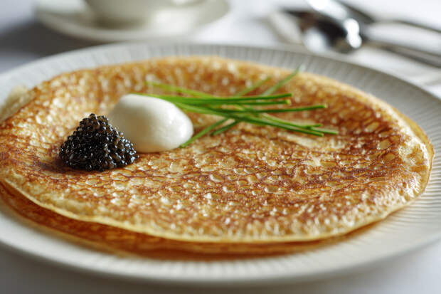 Диетолог обозначила безвредную для веса порцию блинов