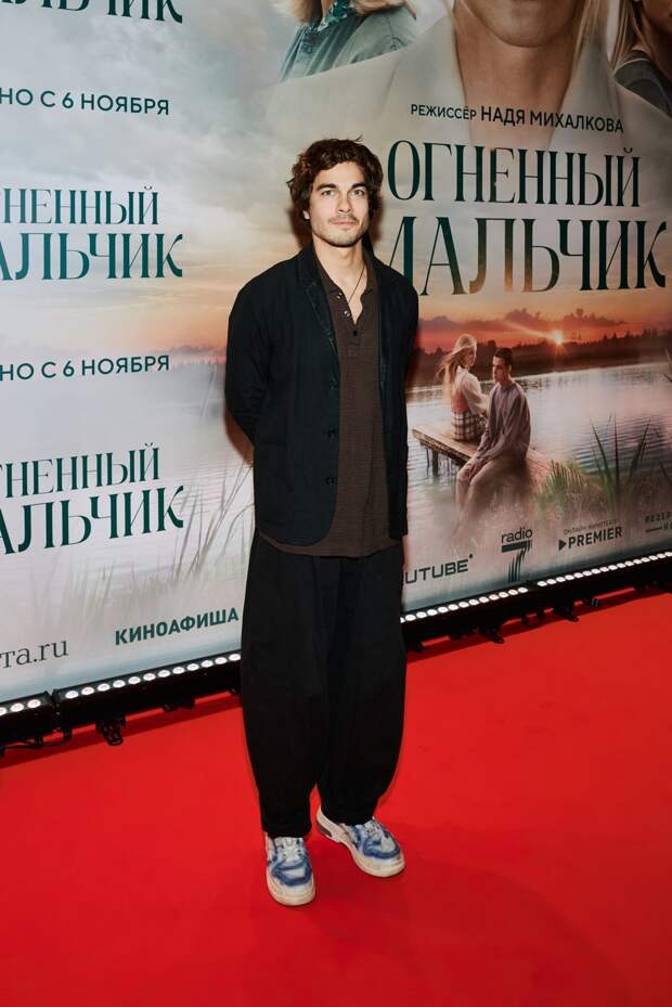 Детёныш чиновницы: Надежда Михалкова, Ирина Розанова и Марина Зудина