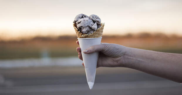 Жри мороженое и не толстей: 3 рецепта домашнего мороженого без ущерба для фигуры