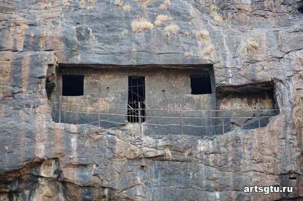 Скальные пещеры Карла и Насик, Махараштра, Индия