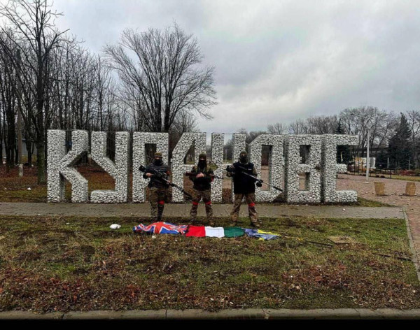 kurahovo-flags.jpg kurahovo-flags.jpg