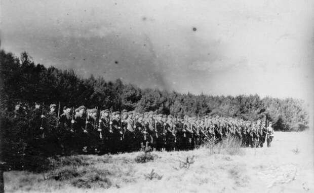 Март 1945: Ликвидация бандеровцев у горы Монастырь Март 1945: Ликвидация бандеровцев у горы Монастырь