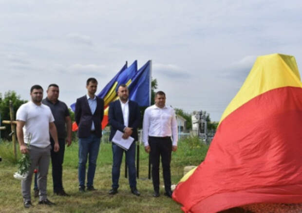 В Молдавии поставили памятник румынскому оккупанту СССР, который прислуживал Гитлеру В Молдавии поставили памятник румынскому оккупанту СССР, который прислуживал Гитлеру