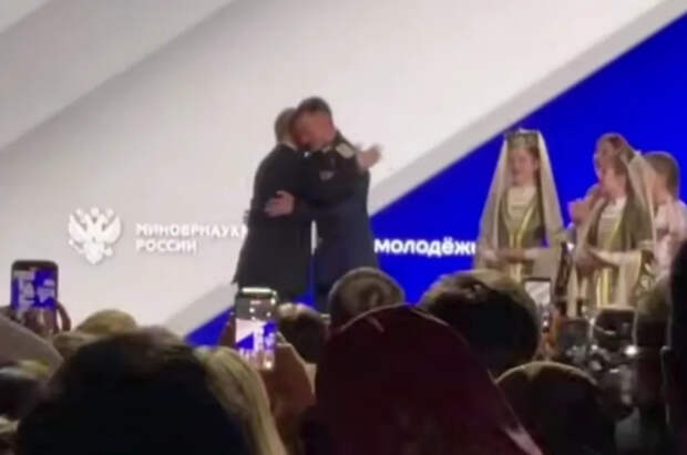 Герой России, которого обнял Путин, рассказал, о чем говорил с президентом