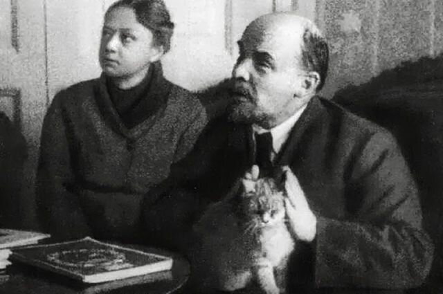 Почему Ленин предпочел некрасивую жену красивой соратнице