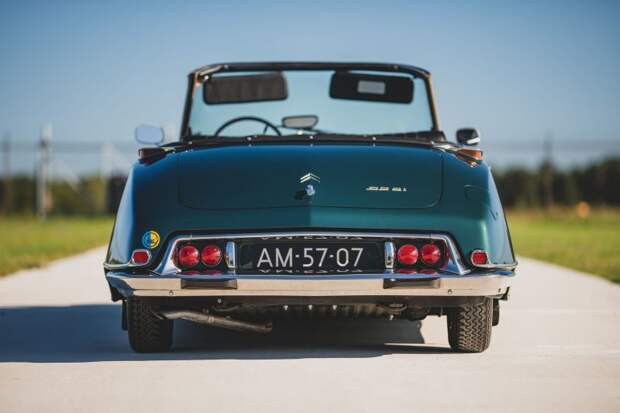 Citroën DS21 Decapotable 1966 — редкая модель от ателье Chapron уйдет с молотка
