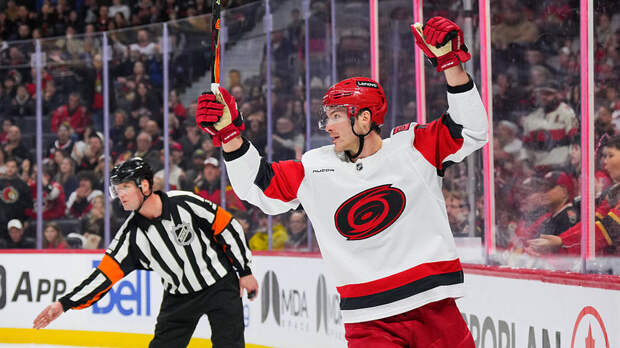 Гол Свечникова не спас «Каролину» от поражения в матче с «Оттавой»