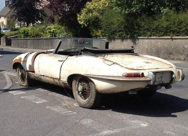 Сгнивший Jaguar E-type оценивается в круглую сумму jaguar e-type, авто