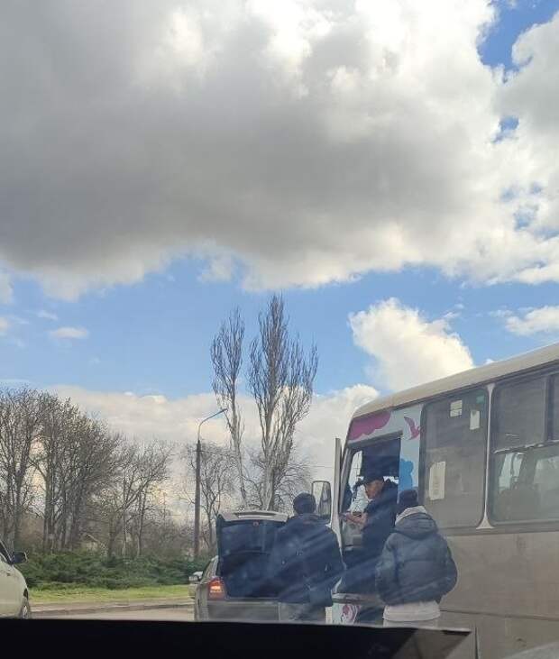 Ждановская развилка перекрыта из-за аварии