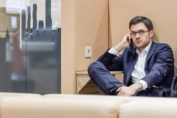 Собянин подписал третий пакет мер поддержки столичного бизнеса Собянин подписал третий пакет мер поддержки столичного бизнеса