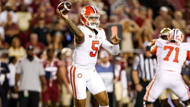 clemson-benches-dj-uiagalelei-amid-struggles-against-syracuse