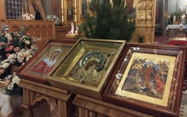 В рязанском храме прошли молебны за всех учащихся в Татьянин день