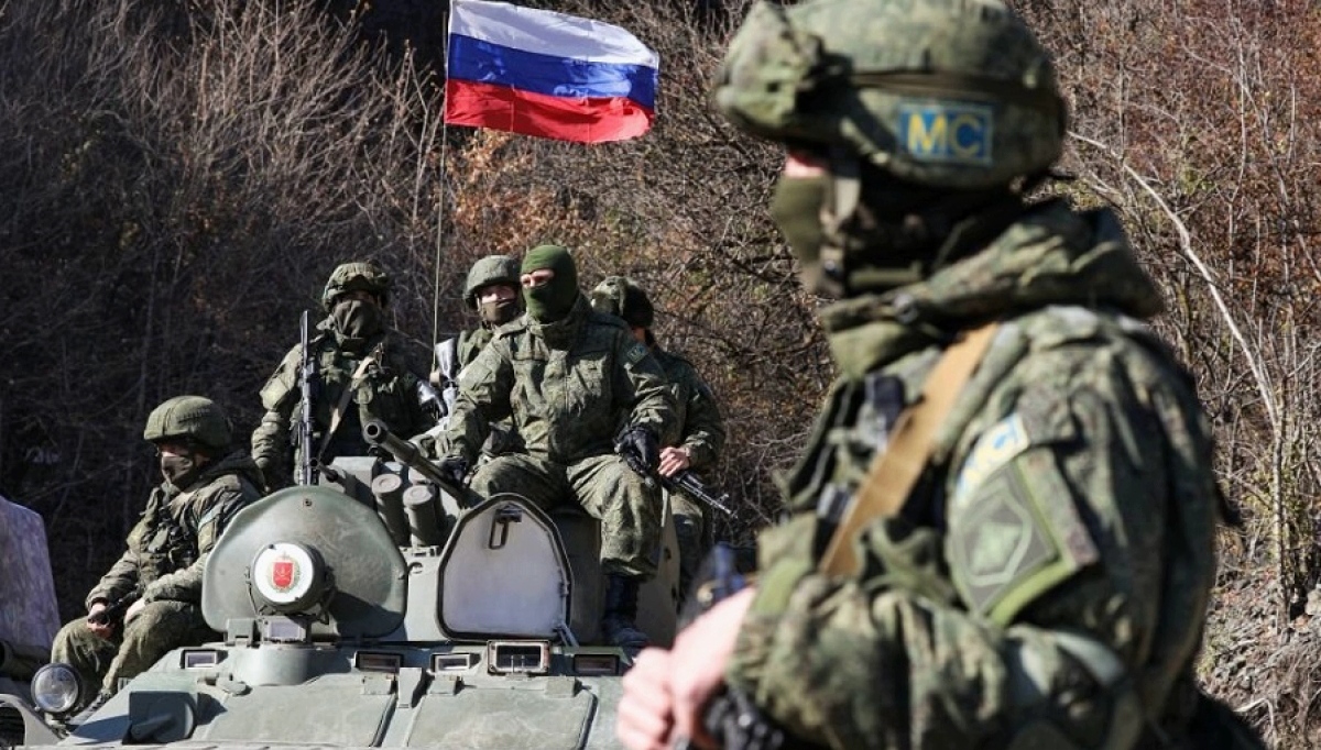В Азербайджане возмутились намерением миротворцев РФ провести парад в Степанакерте