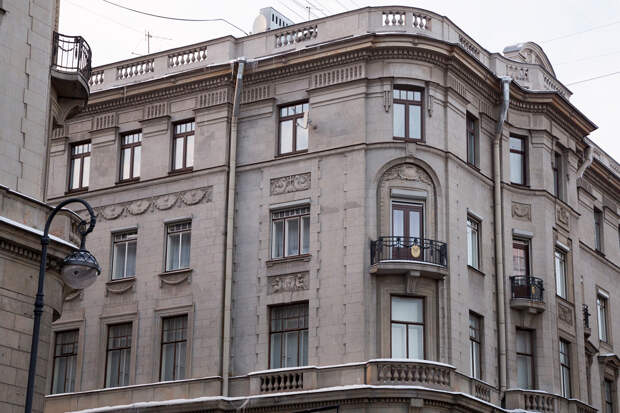 Дом Бенуа, Каменноостровский проспект, 26