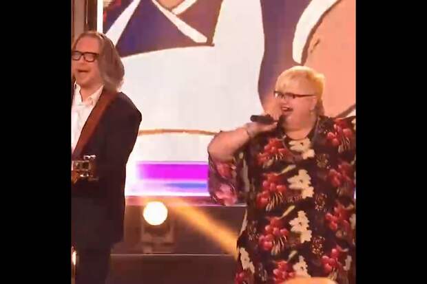 Земский работник культуры из Тульской области выступила в шоу Малахова "Песни от всей души"