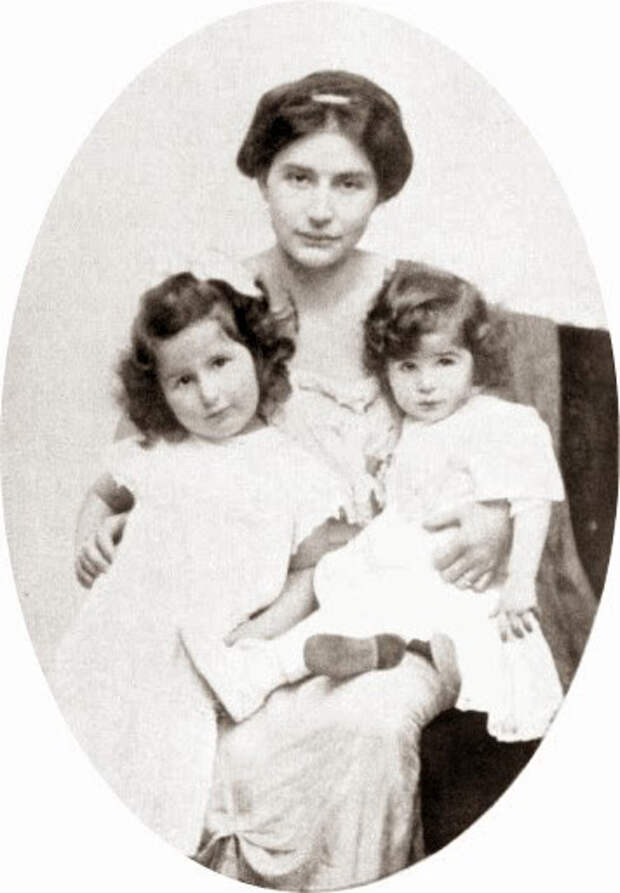 Фредерика фон Винтерниц с детьми. 