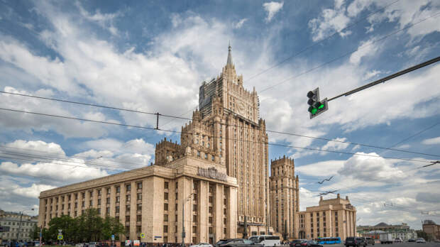 Электронные визы планируется запустить в России с 1 августа