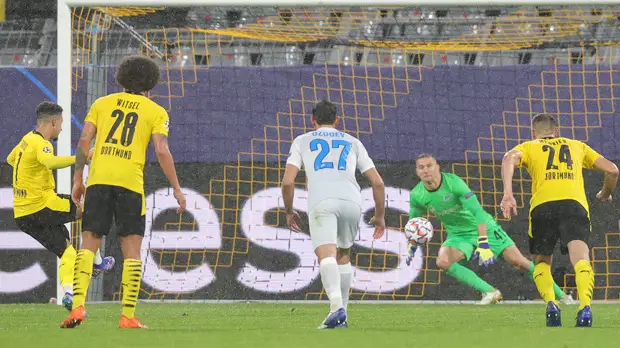 Кузяев считает, что «Зенит» мог добиться ничьей в матче с «Боруссией»