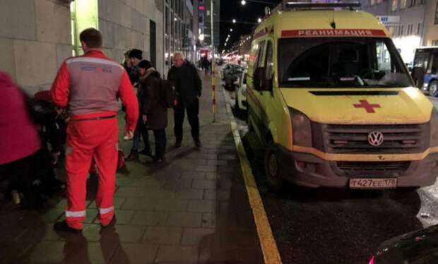 «Что здесь делает российская скорая помощь?»: русские реаниматологи спасли мужчину на улицах Стокгольма