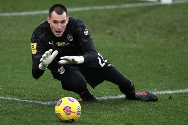 «Сочи» не смог вернуть себе третье место, голкипер «Химок» Лантратов отразил пенальти – ничья