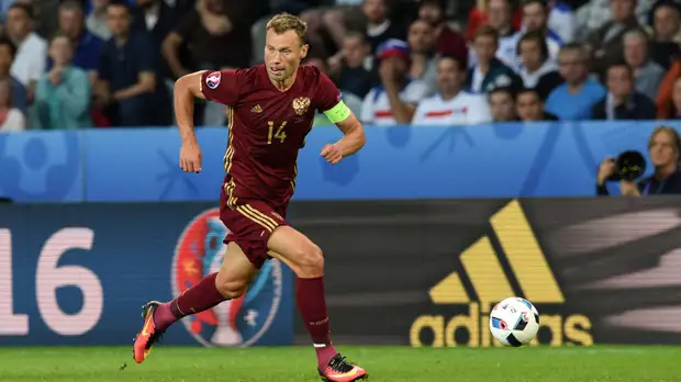 Березуцкий о Евро-2016: после гола в ворота Англии я подбежал к трибуне, а трибуна свалила