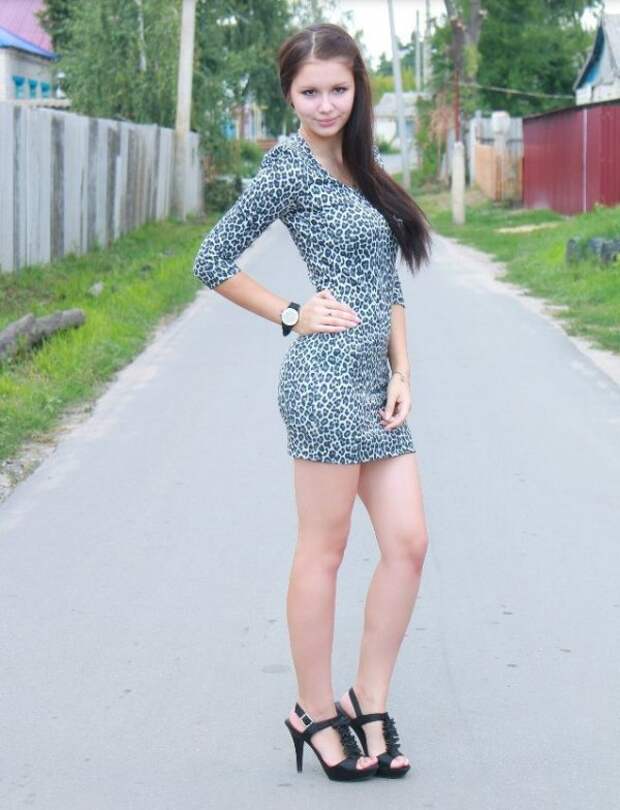Девушки на каблуках