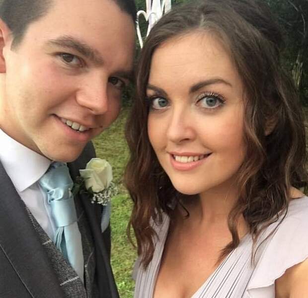 Супруги усыновили сначала одного ребенка одной биологической матери, потом второго. Однако от третьего ребенка горе-мамаши они отказались