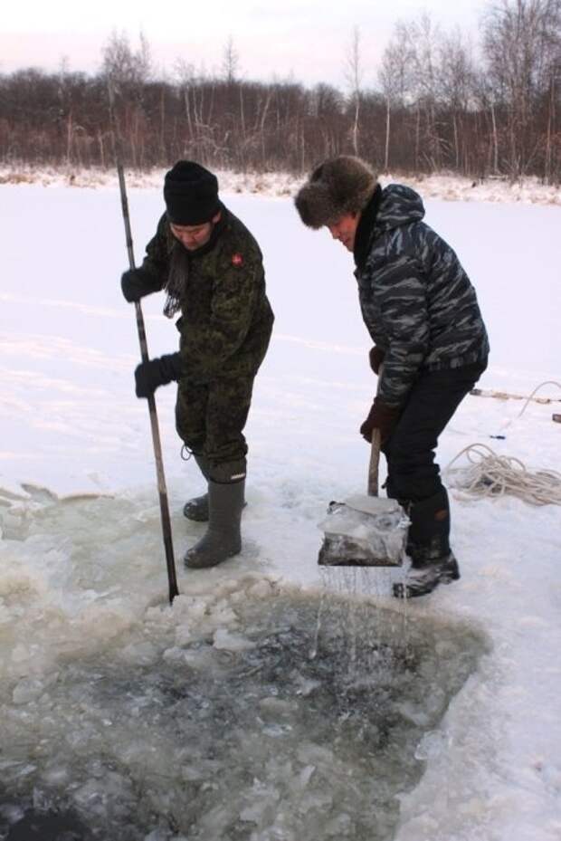Мунха - зимняя рыбалка по-якутски.