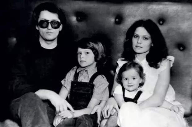 “Достались руины”, – молодая вдова Александра Градского обставила в суде его старших детей