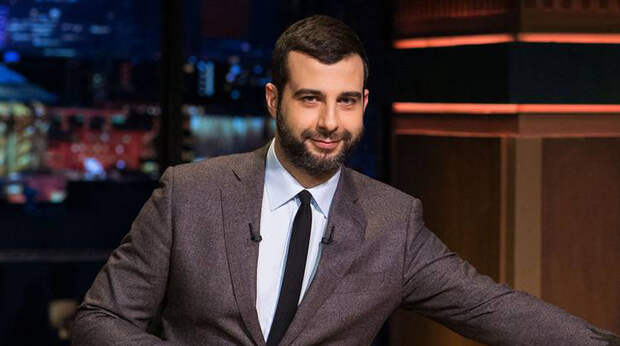 Ургант извинился за шутку об убитом в Волгограде мужчине