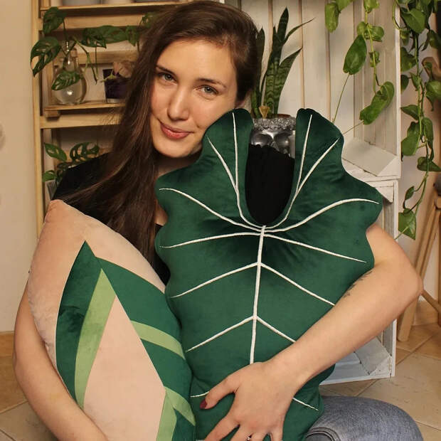 Гигантские листья растений, которые можно обнять: швейный блог недели