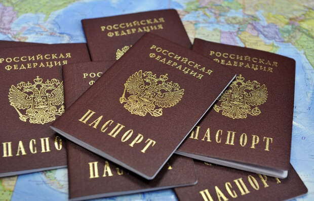 IT-специалист перечислил плюсы и минусы электронных паспортов в России