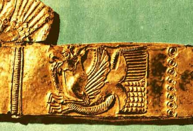 Фантастический зверь-птица. Золотая обкладка ножен из скифского кургана Придонья. VI в. до н.э. 