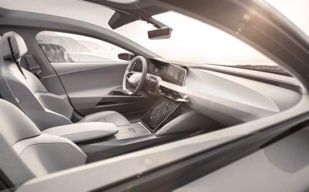 Компания Lucid Motors показала конкурента Tesla Model S