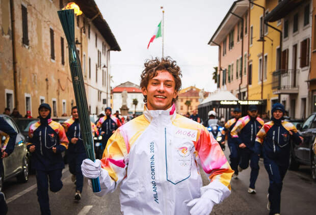 Антонелли и Доменикали приняли участие в эстафете олимпийского огня