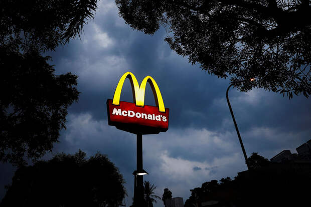 CBS News: вспышка кишечной инфекции в McDonald&apos;s произошла из-за лука