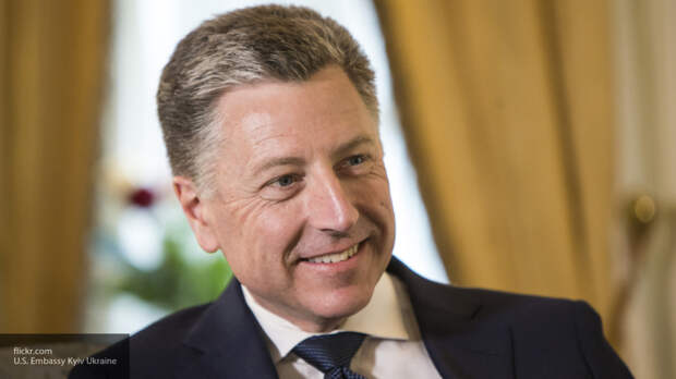 Порошенко жалеет об отставке Курта Волкера