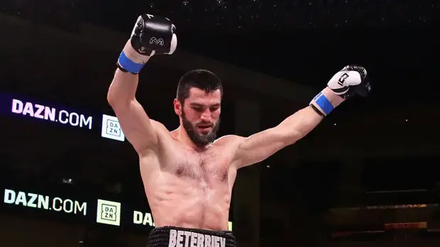 Бетербиев признался, что хотел бы провести бой по правилам UFC