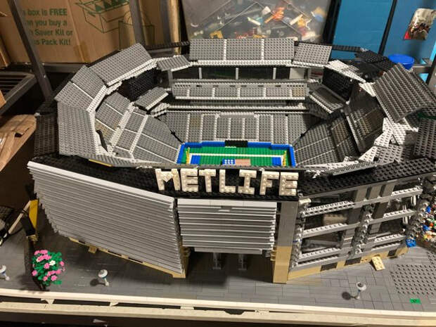 Различные конструкции от любителей LEGO