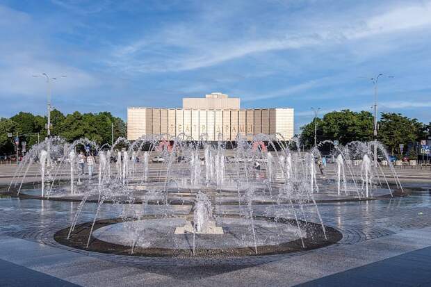 Уже! Сезон фонтанов открыт в Краснодаре